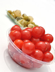 Tomates cerise à l'apéritif