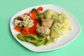 veal meat balls with vegetable for lunch or dinner