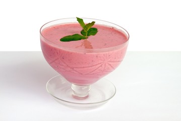 strawberry and joughurt cocktail