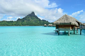 Photo sur Plexiglas Bora Bora, Polynésie française Complexe de vacances de luxe sur pilotis à Bora Bora