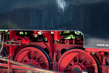 Detailaufnahme einer historischen Dampflokomotive