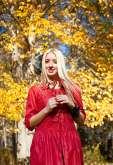 girl in autumn park