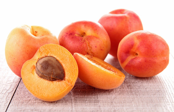 apricot .