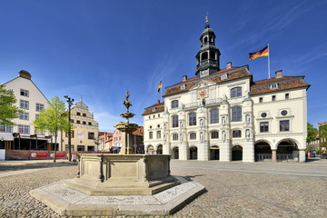 Fototapeta na wymiar Ratusz w Lüneburg