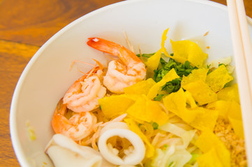 noodles with seafood