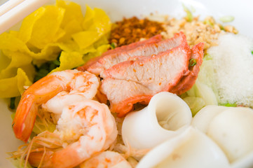 noodles with seafood