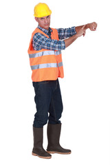 Foreman keeping time