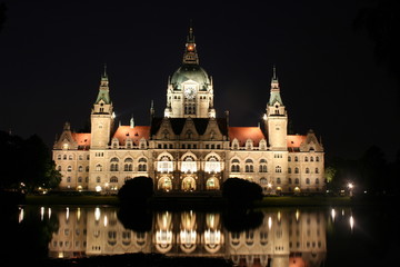 Fototapeta na wymiar Hannover w nocy