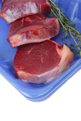 raw beef fillet medallions