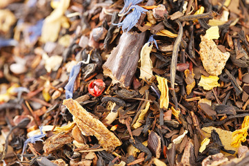 caffeine mix of mate, black tea, and red rooibos with cocoa, cho