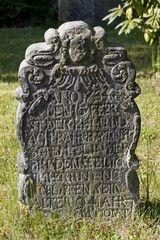 Grabstein an der Kilianskirche Schötmar