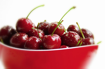 Fruchtschale mit Kirschen