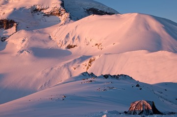 Эльбрус на рассвете