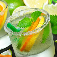 Cocktail , Party