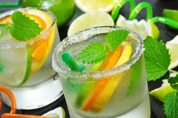 Cocktail , Party