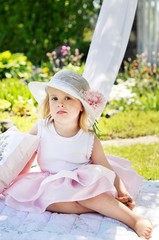 Fototapeta premium Girl with flowers