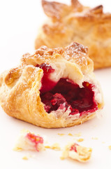 Gebäck mit Himbeeren