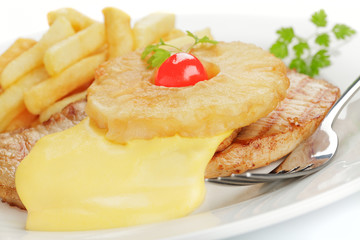 Schweinesteak Hawaii, Pommes frites