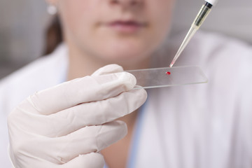 Preparing sample glass