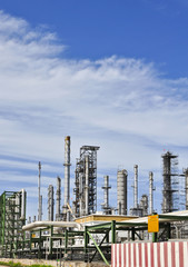 Obraz premium Chemical industrial with light of blue sky 