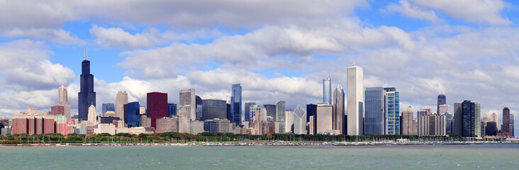 Obraz premium Chicago skyline over Lake Michigan