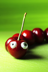  perfect sweet cherries