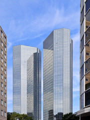 Obraz premium Fensterfront Hochhaus 