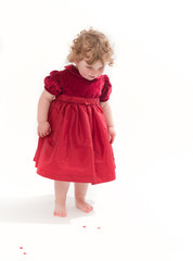 Mädchen im roten Kleid