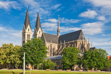 Fototapeta na wymiar Halberstadt Cathedral 3