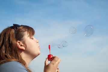 Bubble blower