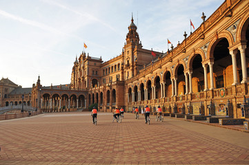 Plaza de España en bicicleta - obrazy, fototapety, plakaty