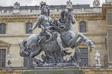 Fototapeta na wymiar Paris- Louvre