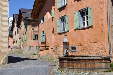 Fototapeta na wymiar Guarda im Engadin, Schweiz