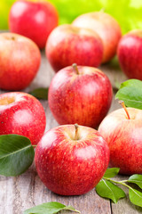 apples with leaves