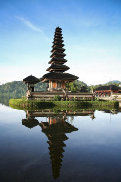 Lake Temple Bali Blue Dawn Sky
