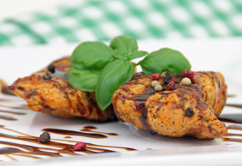 Putenfleisch gegrillt