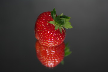 Erdbeere freigestellt 1