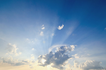 Hintergrund: Himmel vor Gewitter