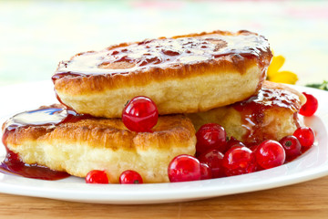 pancakes with red currants