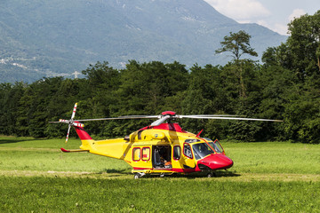 Elicottero del soccorso alpino