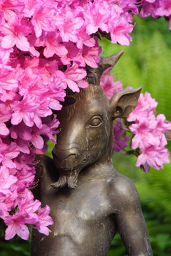 statua
