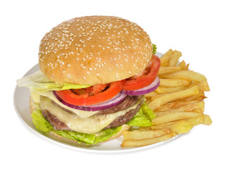 Menú con hamburguesa y patatas.