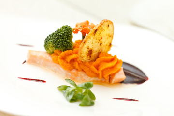 salmon steak with sauce