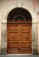 Fototapeta na wymiar Drewniane drzwi # 9