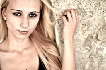Obraz premium Portrait of beautiful young woman