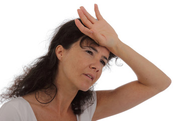 femme ayant la migraine