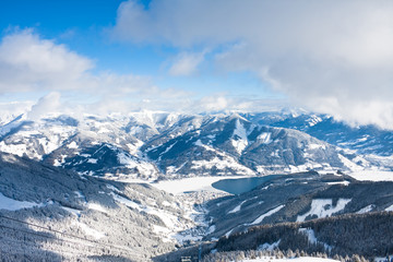 Fototapeta na wymiar Ośrodek narciarski Zell am See. Austria
