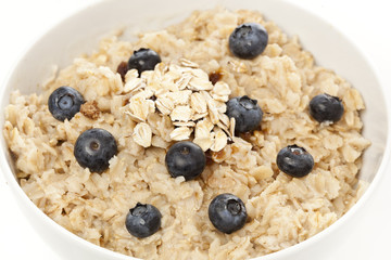 Organic Cooked oatmeal with blueberries