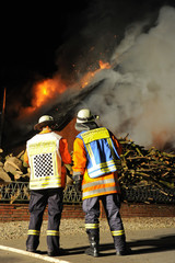 Obraz premium Brennendes Haus