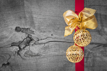 Weihnachten - Hintergrund mit goldenen Kugeln